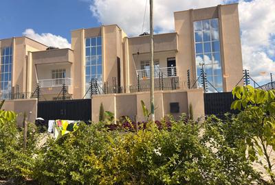 4 Bed House with En Suite in Thika Road