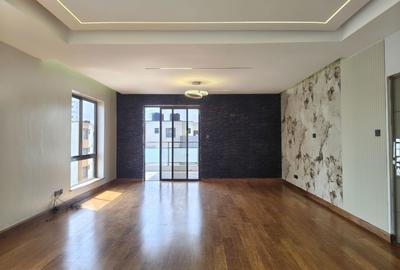 3 Bed Apartment with En Suite in Lavington