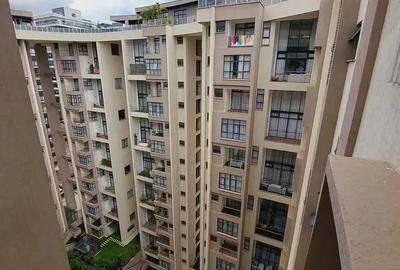 3 Bed Apartment with En Suite in Riverside