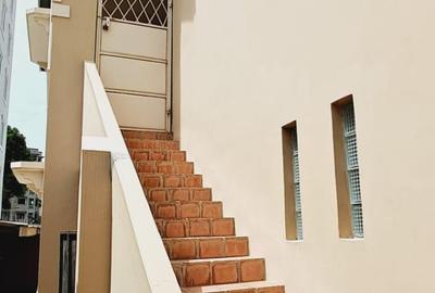 2 Bed Apartment with En Suite in Bamburi - 4