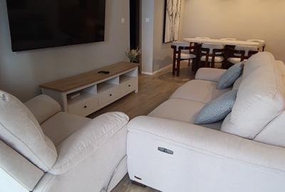 Furnished 2 Bed Apartment with En Suite in Rosslyn - 3