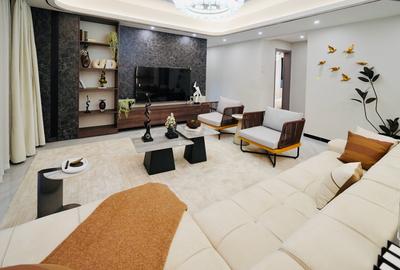 4 Bed Apartment with En Suite at 2026-107 - 3