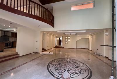 5 Bed Townhouse with En Suite at Convent Dr - 3