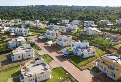 4 Bed Villa with Swimming Pool in Vipingo - 2