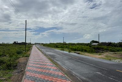 3 ac Land at Kanani Road - Touching Tarmac - 3