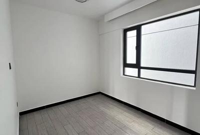 1 Bed Apartment with En Suite at Valley Arcade - 4