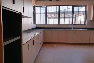 5 Bed House with En Suite in Loresho - 4