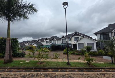 5 Bed Villa with En Suite at Paradise
