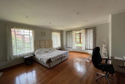 4 Bed House with En Suite in Runda - 4