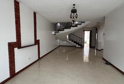 4 Bed Townhouse with En Suite at Brookside Drive - 3