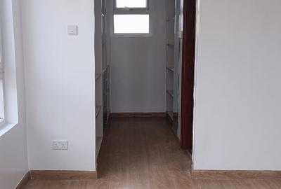 4 Bed Apartment with En Suite in Kilimani - 4