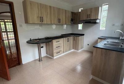 4 Bed Townhouse with En Suite in Loresho - 4