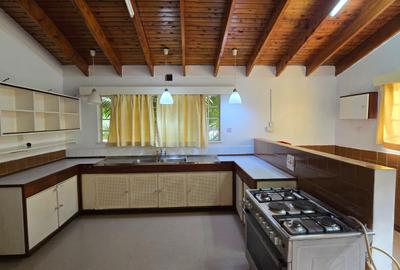 4 Bed House with En Suite at Runda - 3