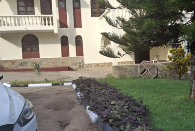 4 Bed Villa with En Suite at Nyali Mombasa