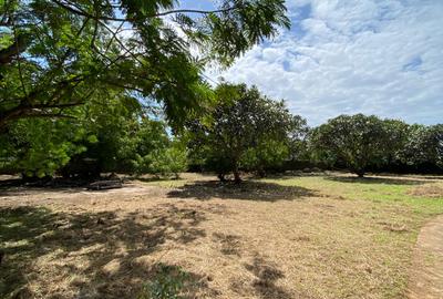 2 ac Land in Nyali Area