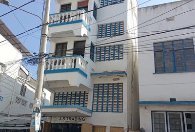 1,011 m² Commercial Property with Balcony at Off Makadara Road - 2