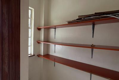 3 Bed Apartment with En Suite at Hatheru Road - 2