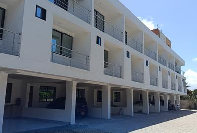 4 Bed Townhouse with En Suite at Links Road