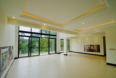 6 Bed Villa with En Suite at 2026-183 - 2