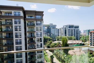 3 Bed Apartment with En Suite at 2026-384 - 4