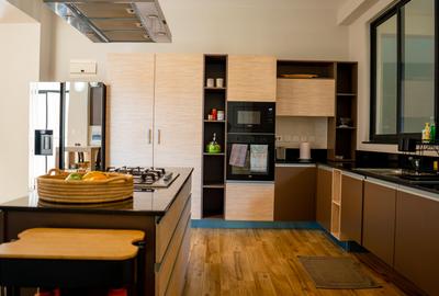 4 Bed Apartment with En Suite at Riverside Drive - 4