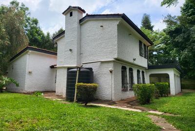 4 Bed House with En Suite in Hill View