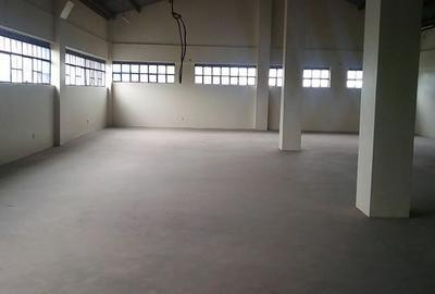 Warehouse with Service Charge Included in Ngara - 4