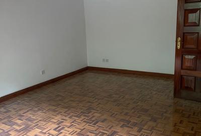 2 Bed Townhouse with En Suite in Kileleshwa - 3