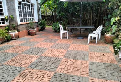 4 Bed Townhouse with En Suite in Lavington - 2