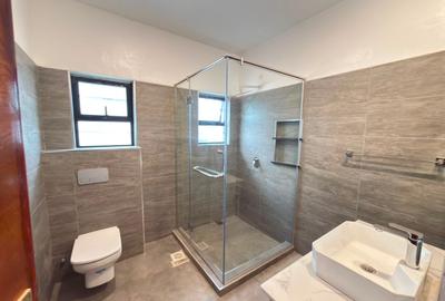 4 Bed House with En Suite in Muthaiga - 4