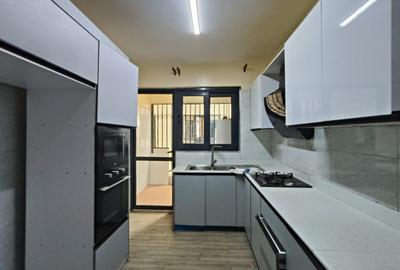 4 Bed Apartment with En Suite at 6Th Parklands - 3