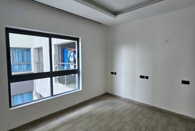 2 Bed Apartment with En Suite in Lavington - 4