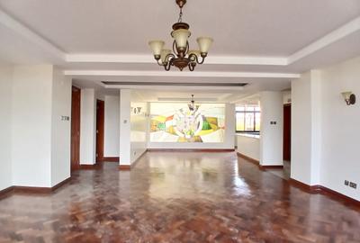 3 Bed Apartment with En Suite at Riverside Drive - 4