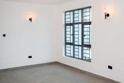 5 Bed Townhouse with En Suite at Ngoingwa Estate - 2