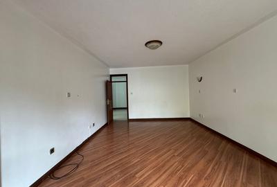 4 Bed Townhouse with En Suite in Westlands Area - 4