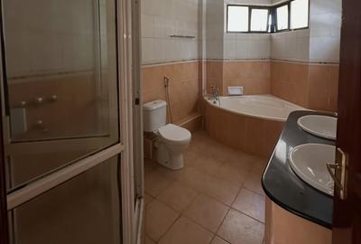 3 Bed Apartment with Swimming Pool in State House - 3