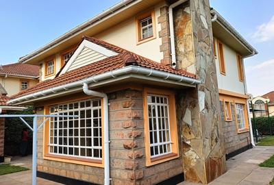 4 Bed Townhouse with En Suite at Runda Paradise - 3