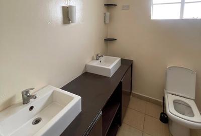 4 Bed House with En Suite in Lavington - 3