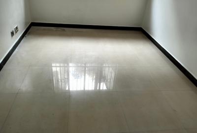 4 Bed Townhouse with En Suite in Brookside - 3