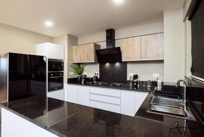 Furnished 3 Bed Apartment with En Suite at Vihiga Road - 4