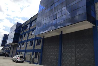 3,500 ft² Warehouse with Service Charge Included in Utawala - 2