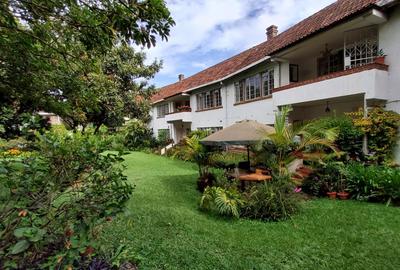 Furnished 2 Bed Apartment with En Suite in Muthaiga