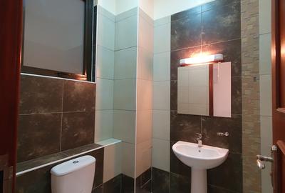 4 Bed Apartment with En Suite at One West Park - 3