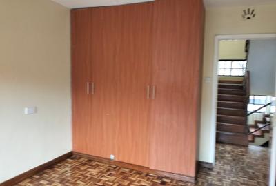 4 Bed Townhouse with En Suite in Westlands Area - 2