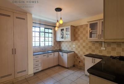 3 Bed Apartment with En Suite at Riverside Drive - 4