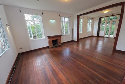 5 Bed Townhouse with Staff Quarters in Rosslyn - 4
