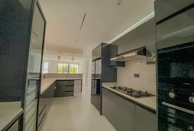 Serviced 3 Bed Apartment with En Suite at Custom Avanue - 2