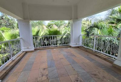 5 Bed Townhouse with En Suite in Runda - 3