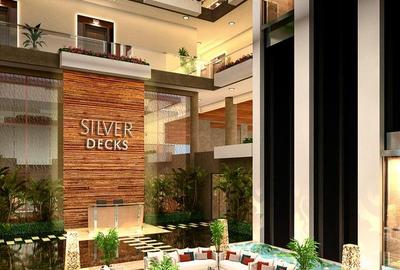 8 Bed Apartment with En Suite in Spring Valley