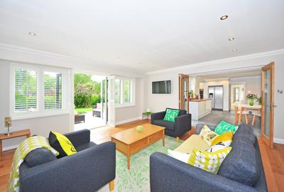4 Bed Apartment with En Suite in Parklands - 3